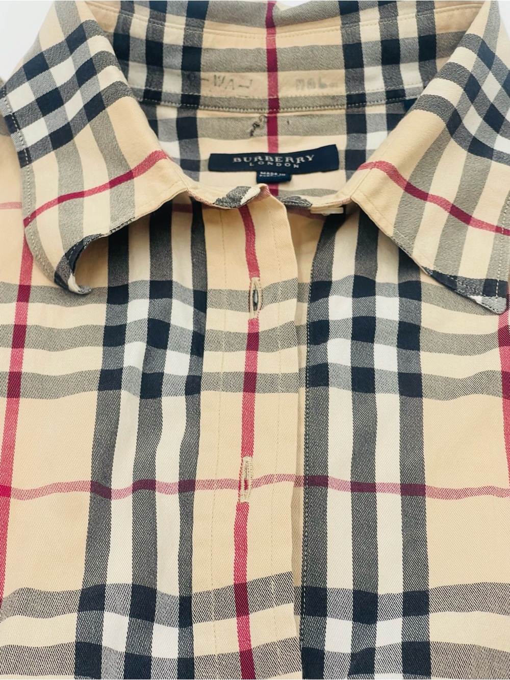 Burberry Classic Check Button-Down Women's Shirt - Beige/Black/Red size M - Picture 4 of 7